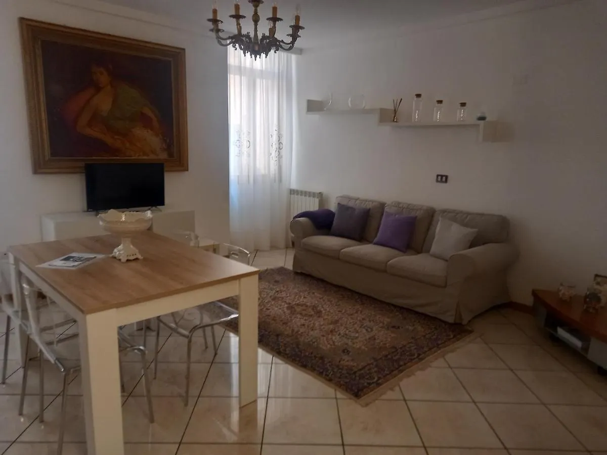 Maison Santa Giustina Salo Apartment