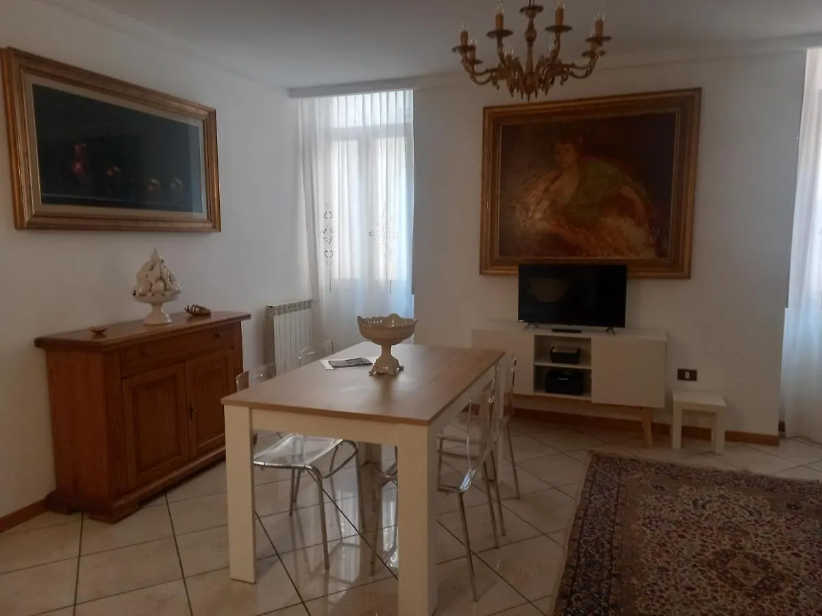 Maison Santa Giustina Salo 0*,
